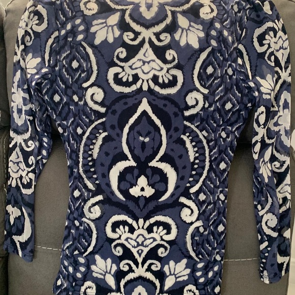 Top - Picture 2 of 2